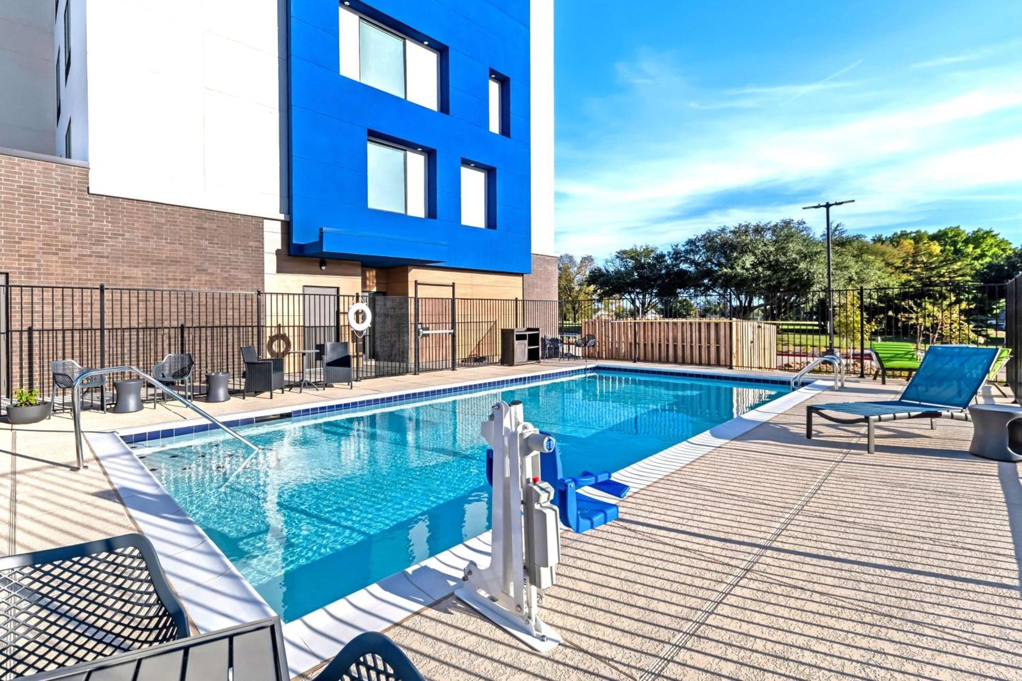 Hampton Inn & Suites Шерман Экстерьер фото